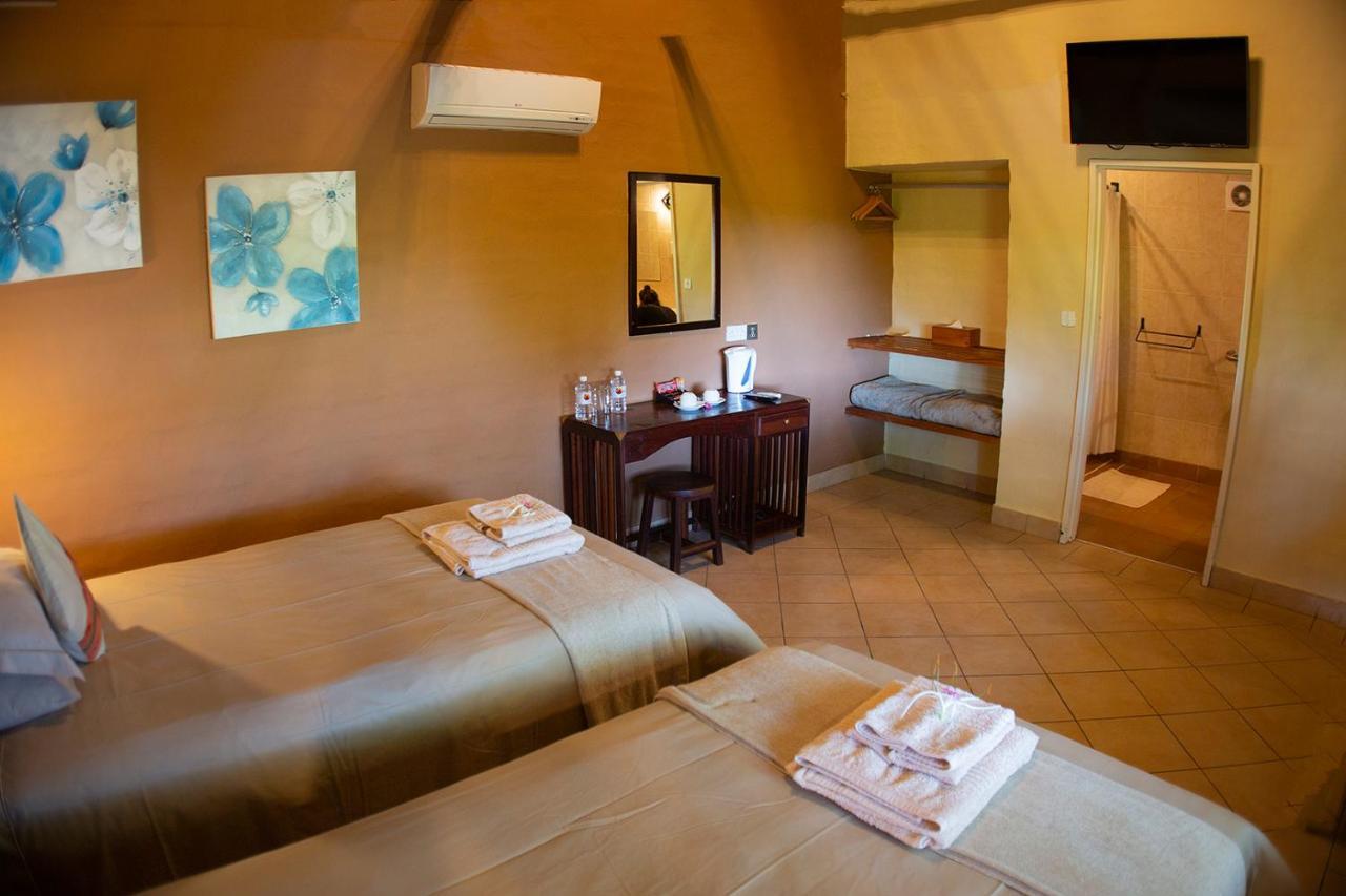 Island Safari Lodge Maun Eksteriør bilde